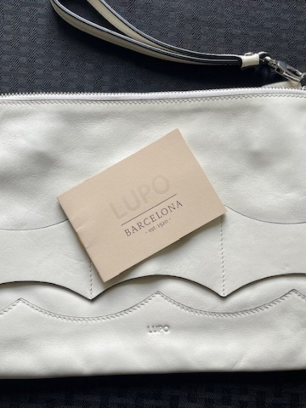 NWT ~ Lupo Barcelona ~ La Pedrera ~ Genuine Leather Soft Clutch Purse